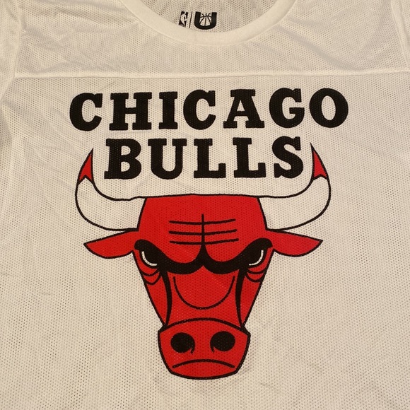 NWT Chicago Bulls VND Style Shirt - Picture 2 of 5